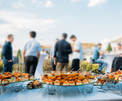 Un cocktail dinatoire pour votre mariage à Libourne